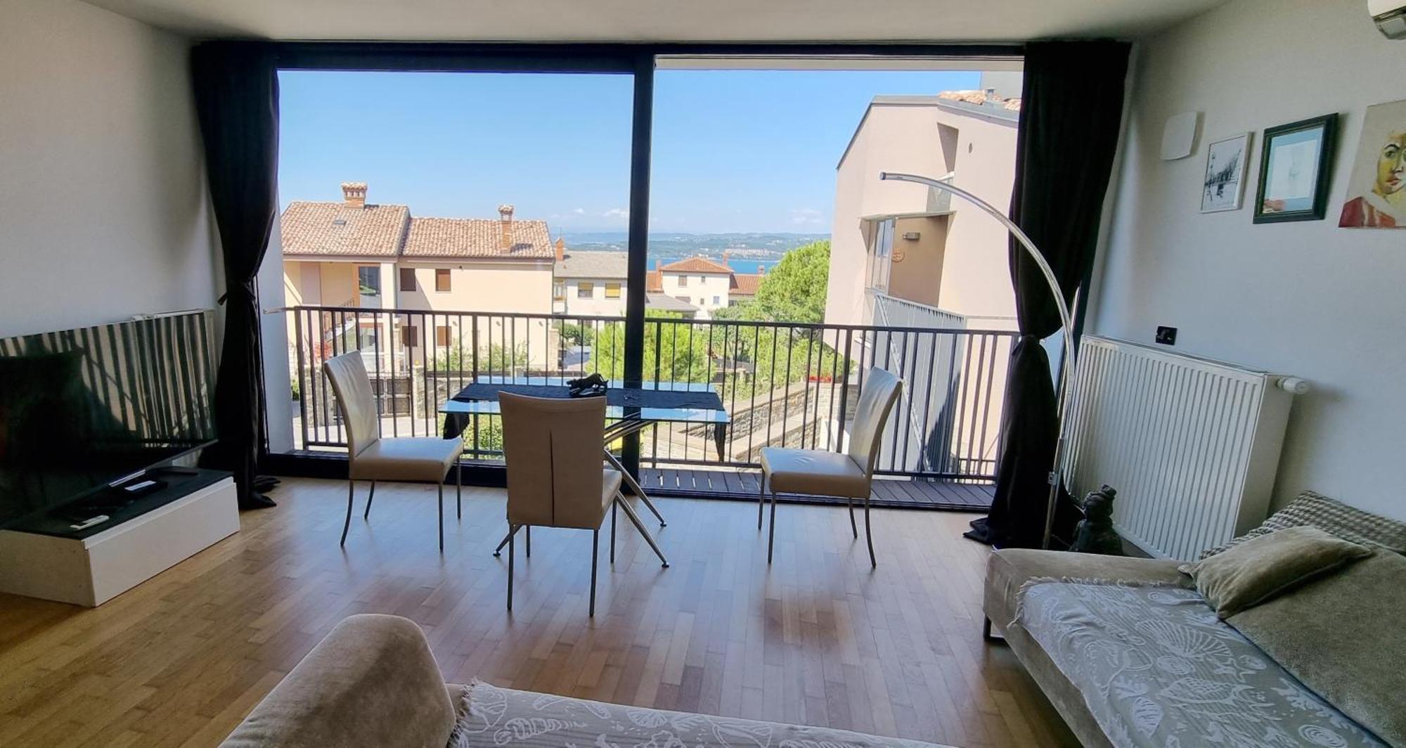 Bella Vista Lux Apartment With Private Terace Koper Exterior photo